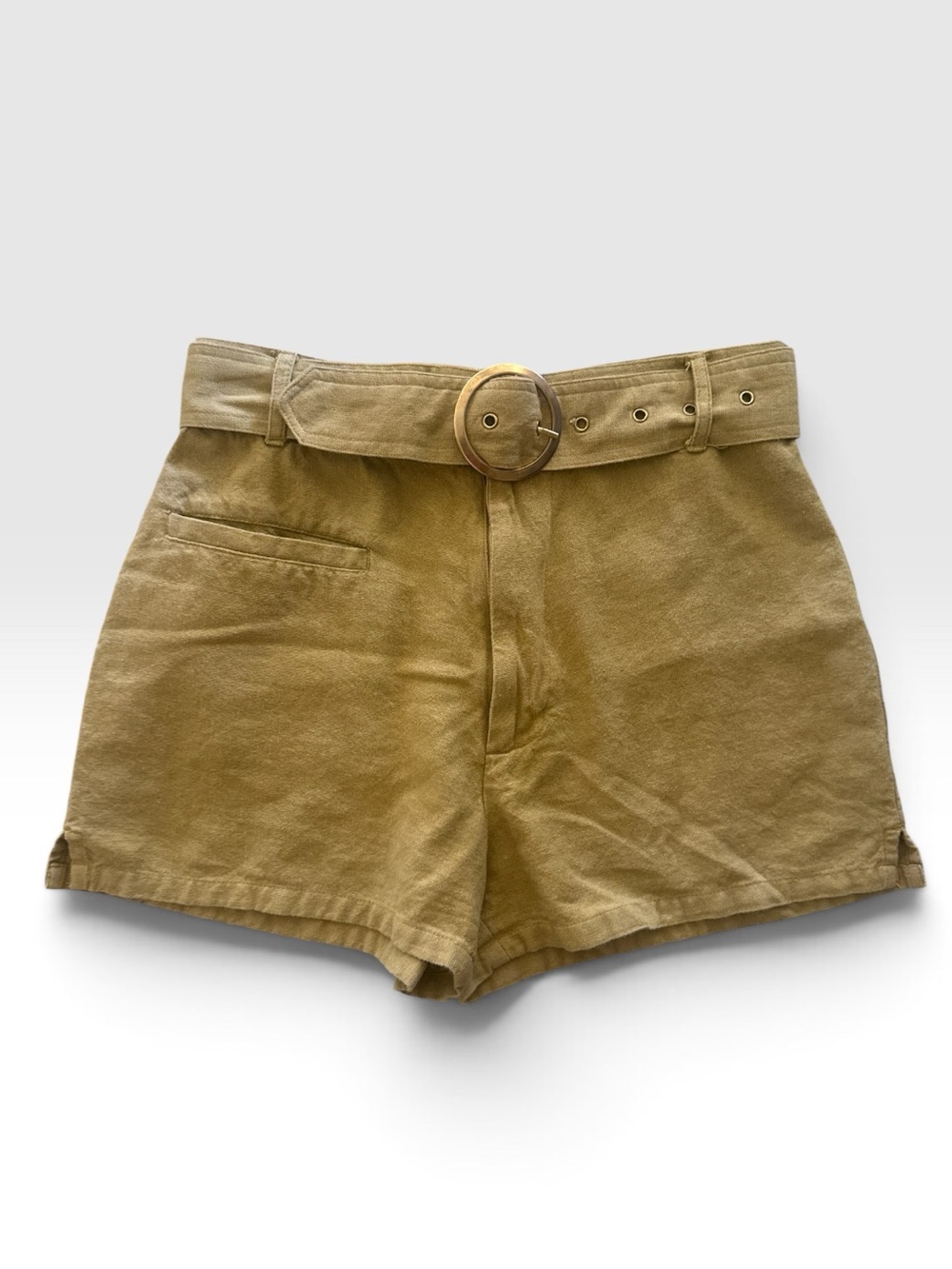 Amuse Society High-Waist Belted Shorts in Olive